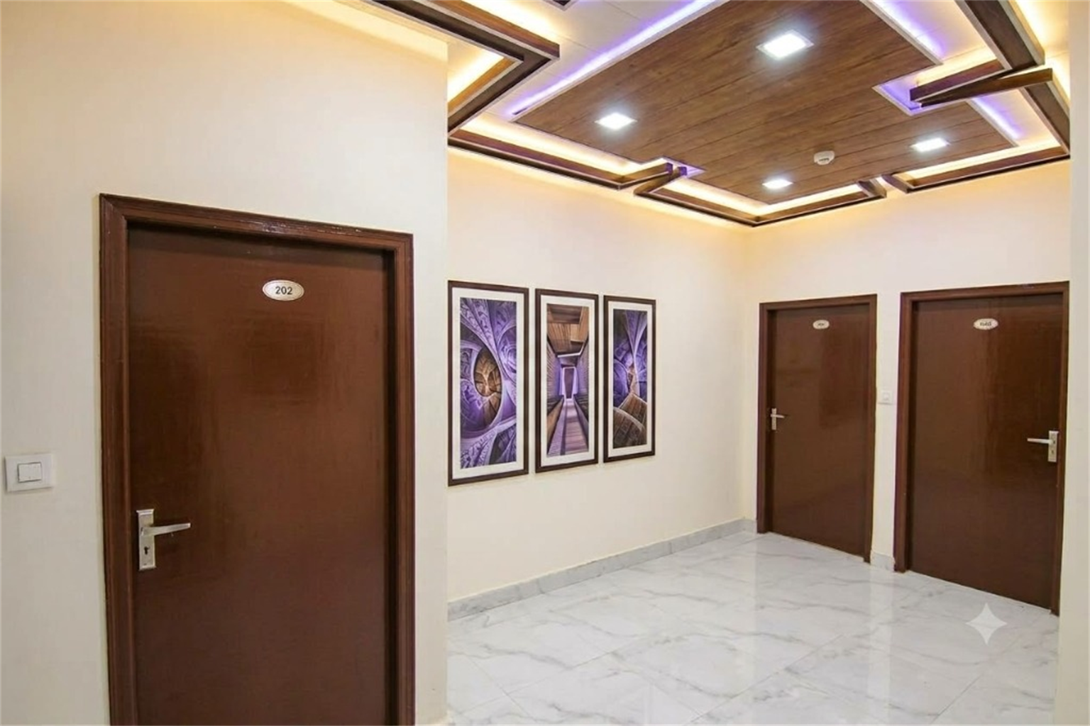 FabHotel Park View Floor Hallway with Room 202